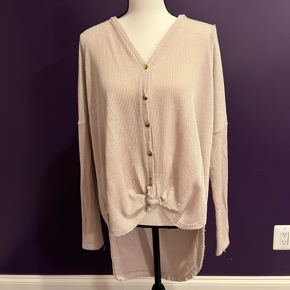 Crème Long sleeve with buttons
